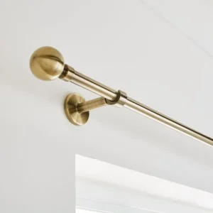 Ashton Extendable Metal Eyelet Curtain Pole